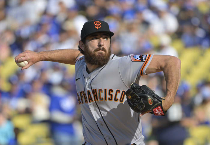 SF Giants reliever Ryan Walker (74) delivers in the first inning against the Los Angeles Dodgers (2023).